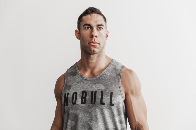 Nobull Camo Men's Tanks Camouflage | 28546TIVG