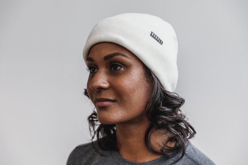 Nobull Cuffed Women's Beanie White | 60793ABFN