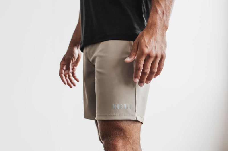 Nobull Lightweight 7" Men's Shorts Brown | 81209FTPS