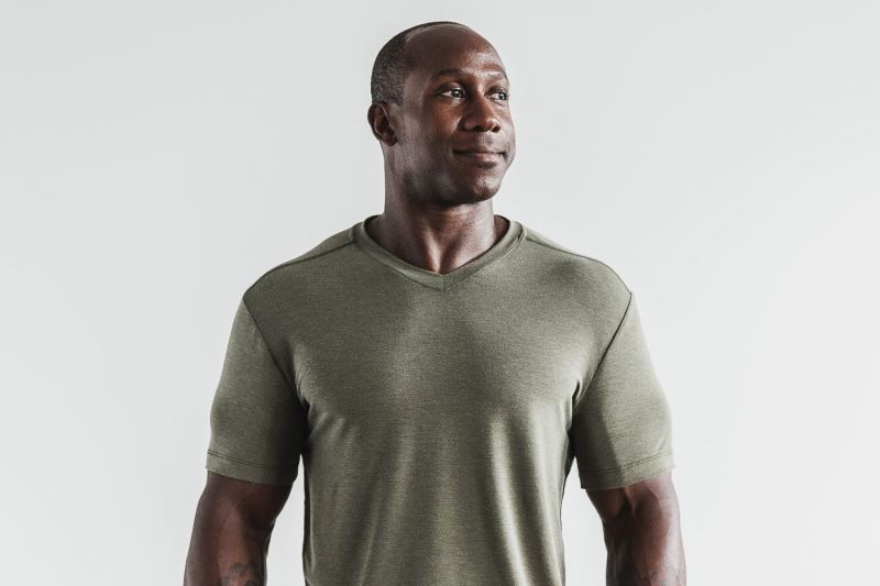 Nobull V-Neck Men's T Shirts Green | 47362WZOV